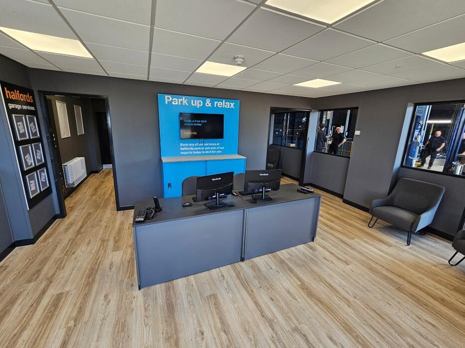 Images Halfords Garage Services Chorley
