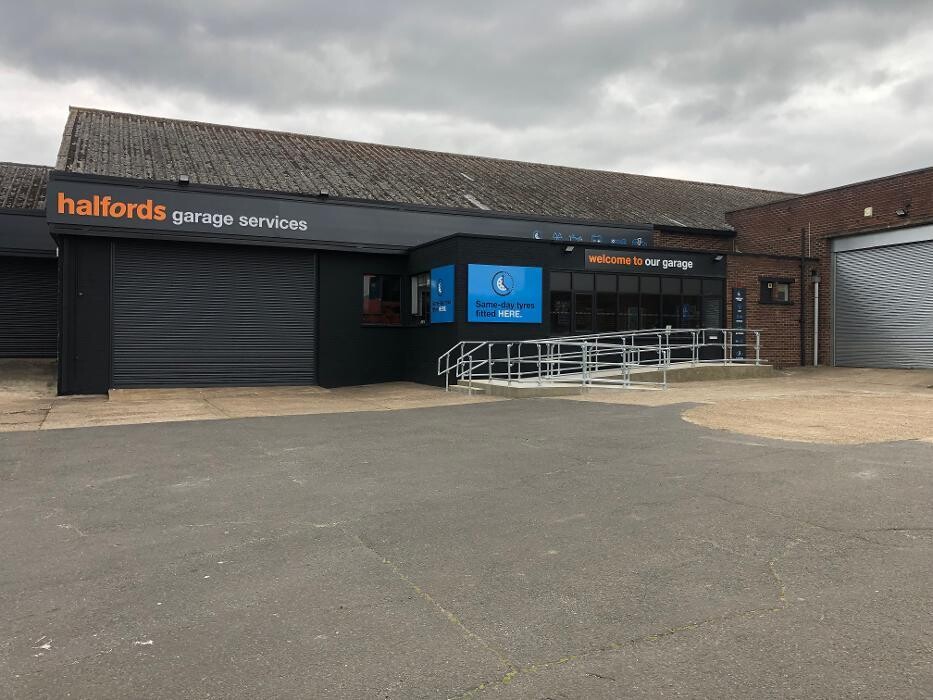 Images Halfords Garage Services Chelmsford