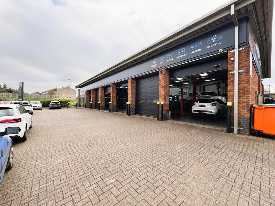 Images Halfords Garage Services Peterborough