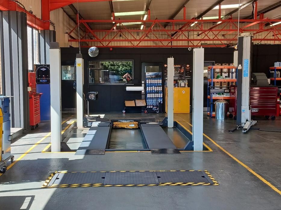 Images Halfords Garage Services Croydon