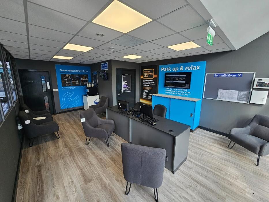 Images Halfords Garage Services Ashton-Under Lyne