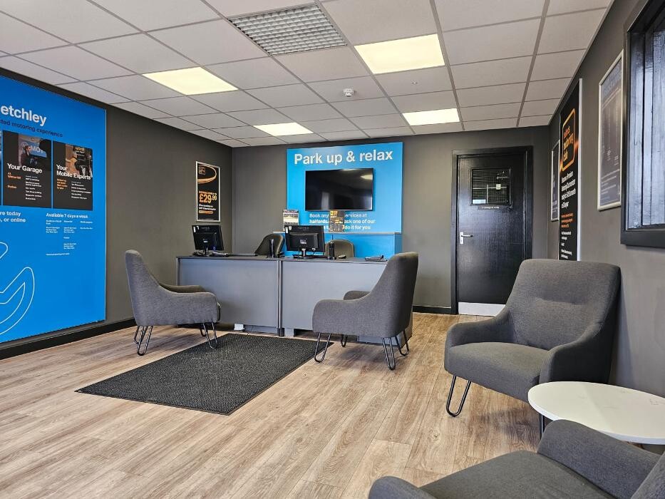 Images Halfords Garage Services Bletchley