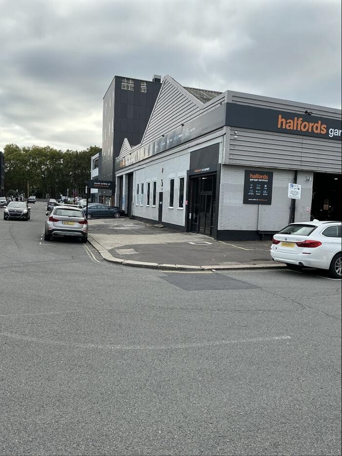 Images Halfords Garage Services Chiswick