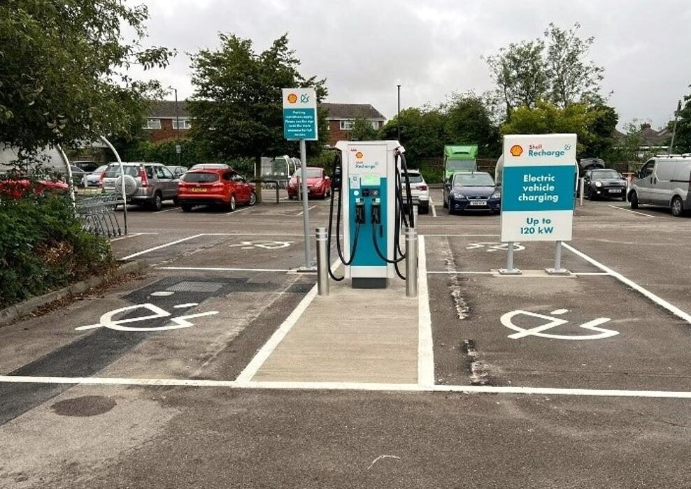 Images Shell Recharge Charging Station