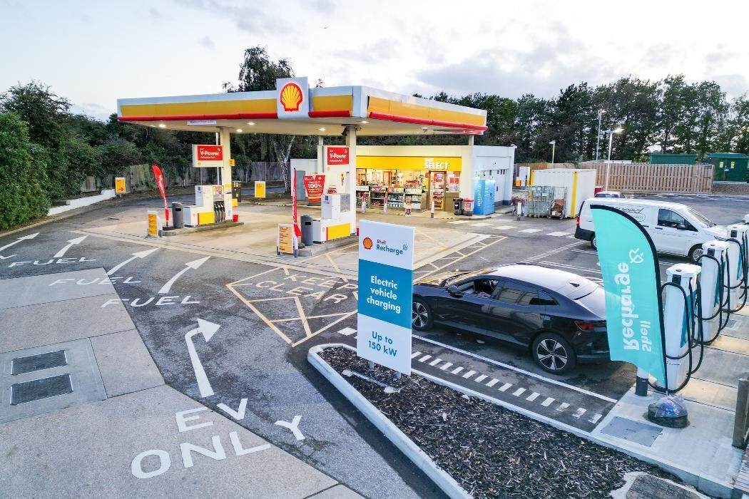 Images Shell Recharge Charging Station