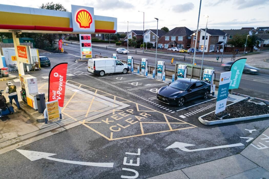 Images Shell Recharge Charging Station