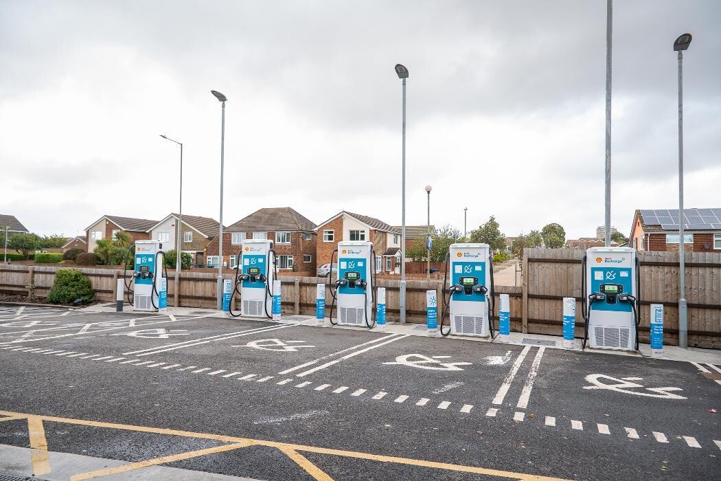 Images Shell Recharge Charging Station