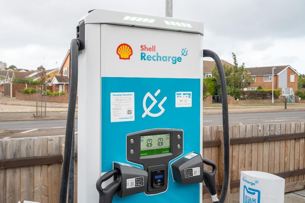 Images Shell Recharge Charging Station