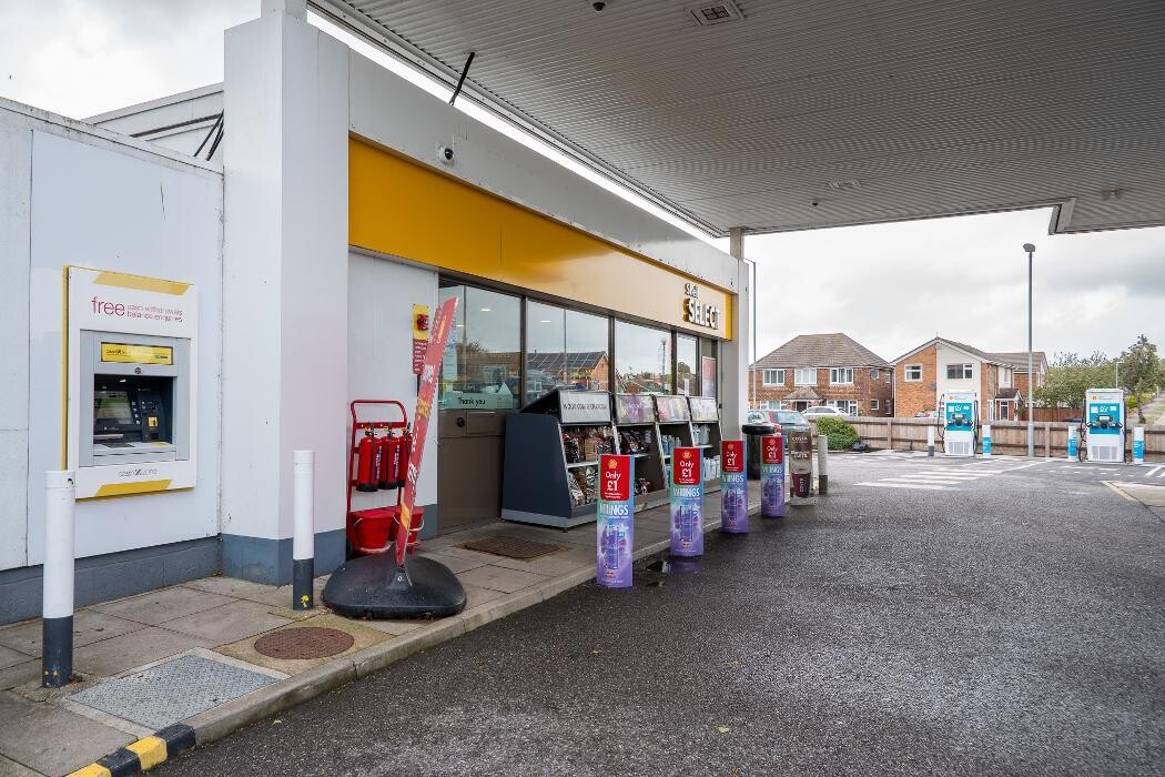 Images Shell Recharge Charging Station