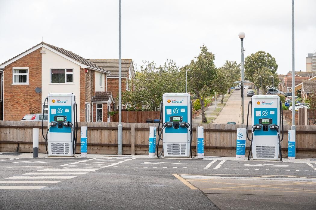 Images Shell Recharge Charging Station