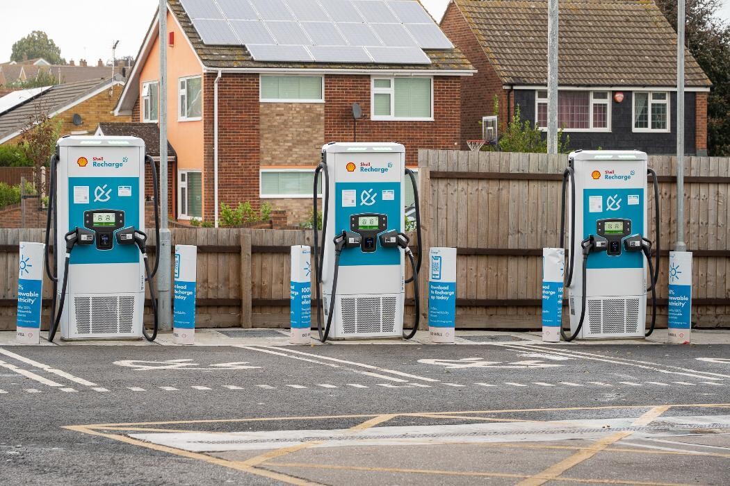 Images Shell Recharge Charging Station