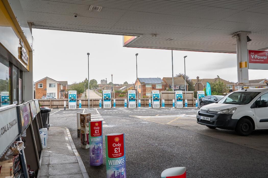 Images Shell Recharge Charging Station