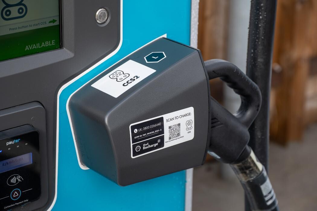 Images Shell Recharge Charging Station