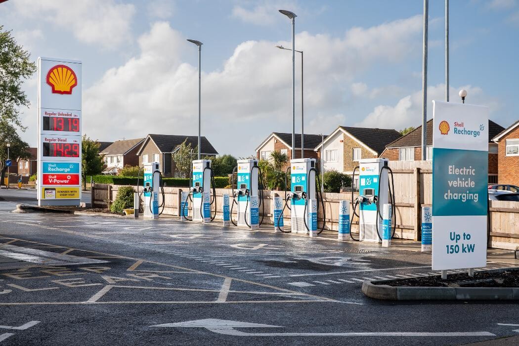 Images Shell Recharge Charging Station