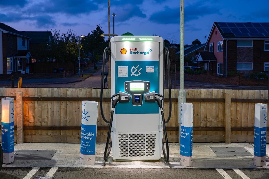Images Shell Recharge Charging Station