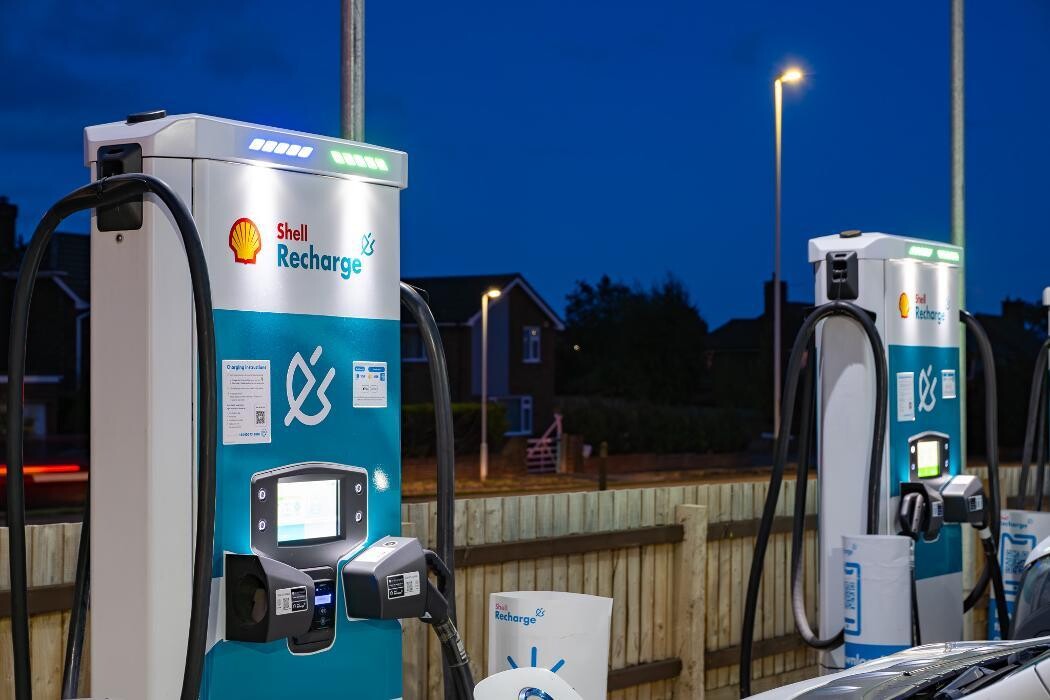 Images Shell Recharge Charging Station