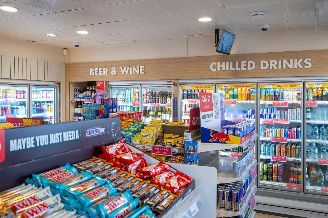 Images Shell Recharge Charging Station