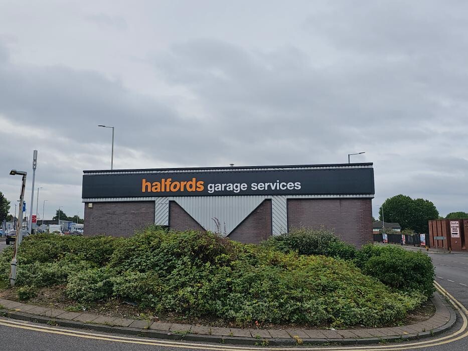 Images Halfords Garage Services Wolverhampton