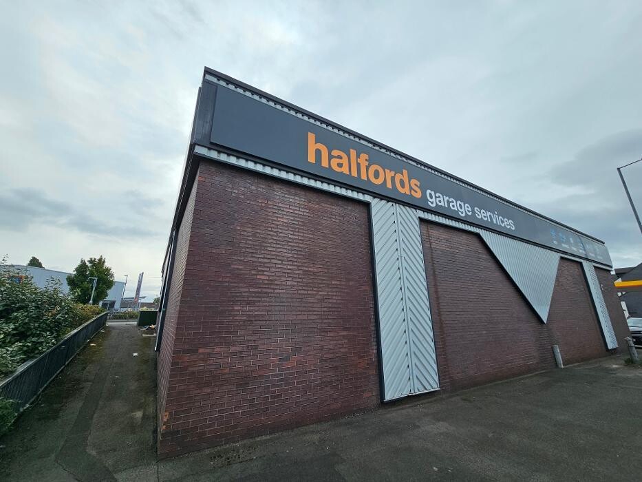 Images Halfords Garage Services Wolverhampton