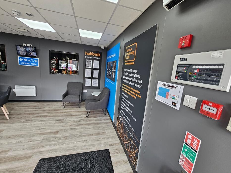 Images Halfords Garage Services Wolverhampton