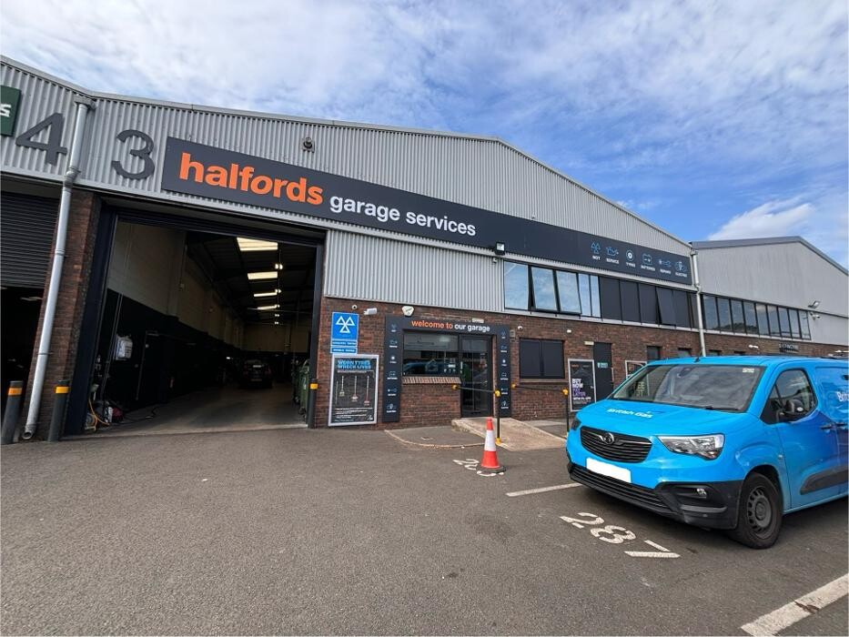 Images Halfords Garage Services Reading Tilehurst