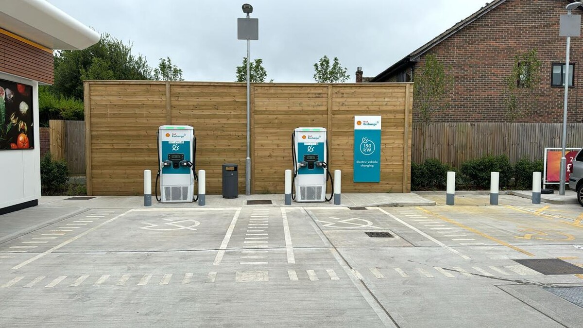 Images Shell Recharge Charging Station