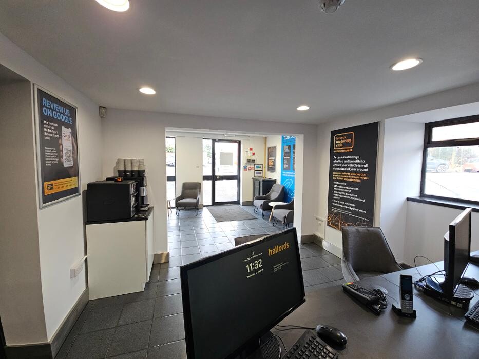 Images Halfords Garage Services Stockport