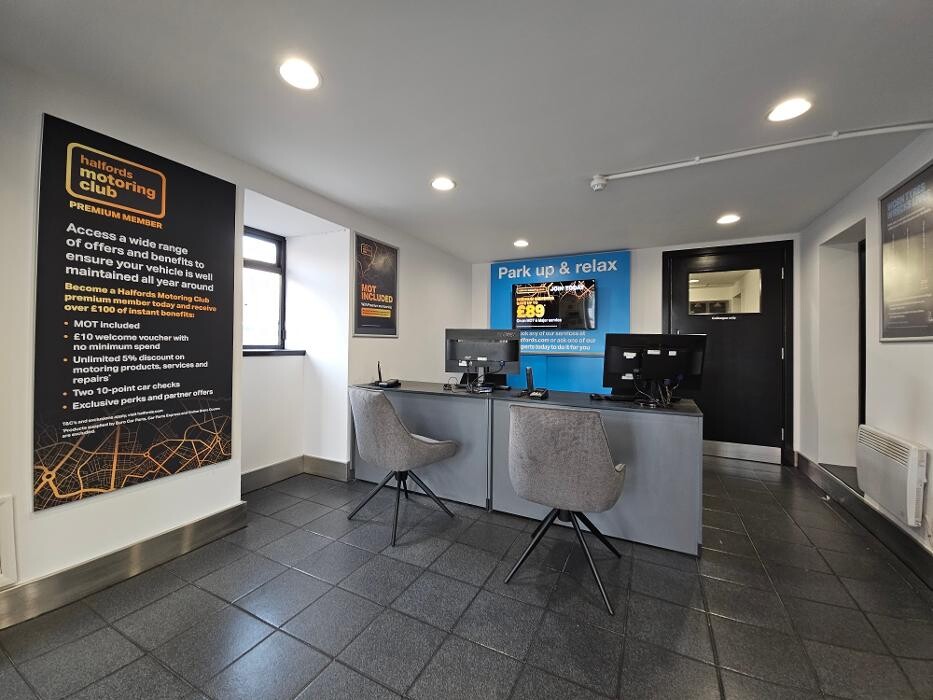 Images Halfords Garage Services Stockport