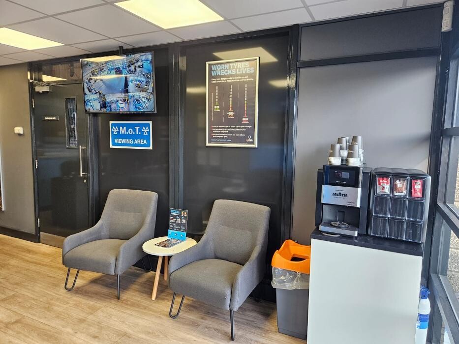 Images Halfords Garage Services Camborne