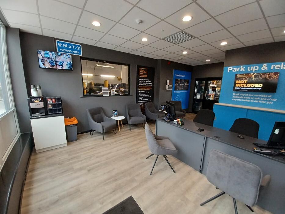 Images Halfords Garage Services Stockport