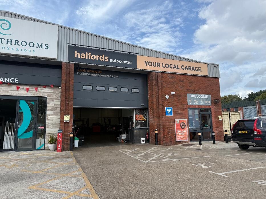 Images Halfords Autocentre Weybridge