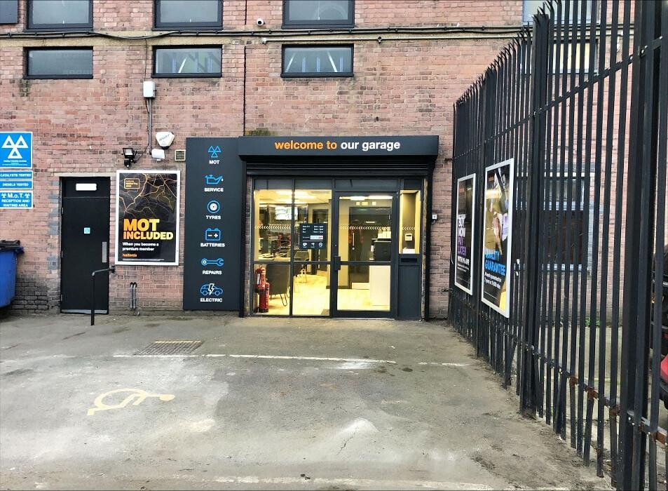 Images Halfords Garage Services Charlton