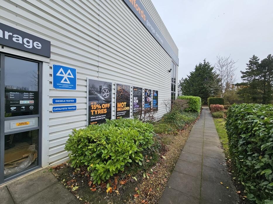 Images Halfords Garage Services Milton Keynes