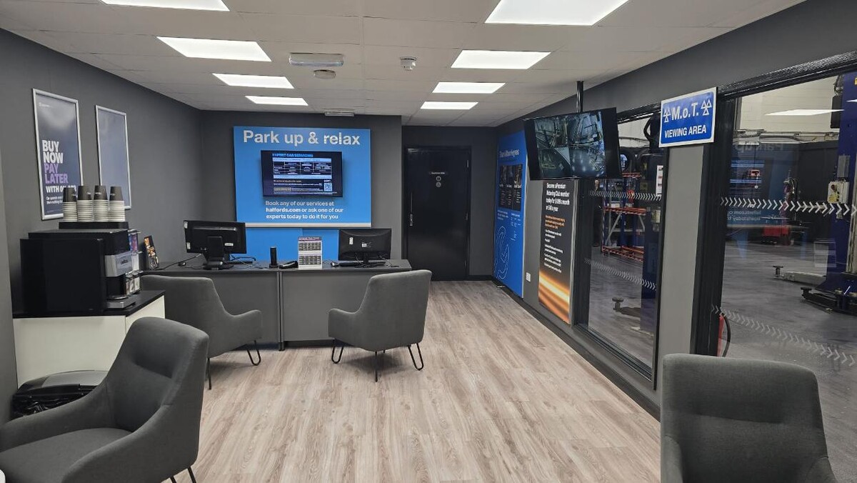 Images Halfords Garage Services Milton Keynes