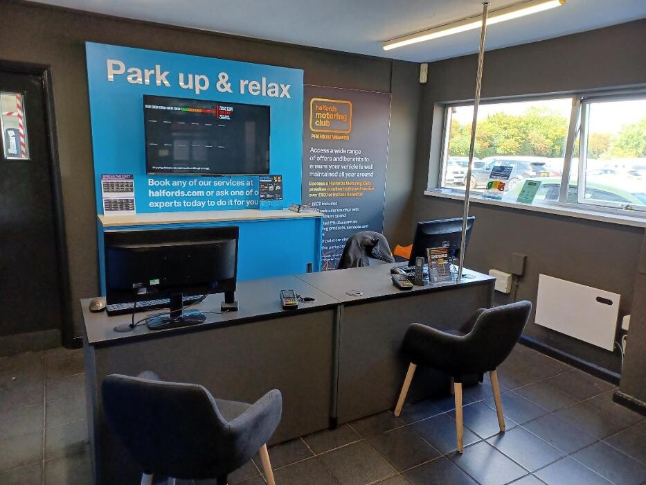 Images Halfords Garage Services Gloucester