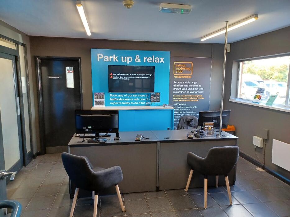 Images Halfords Garage Services Gloucester