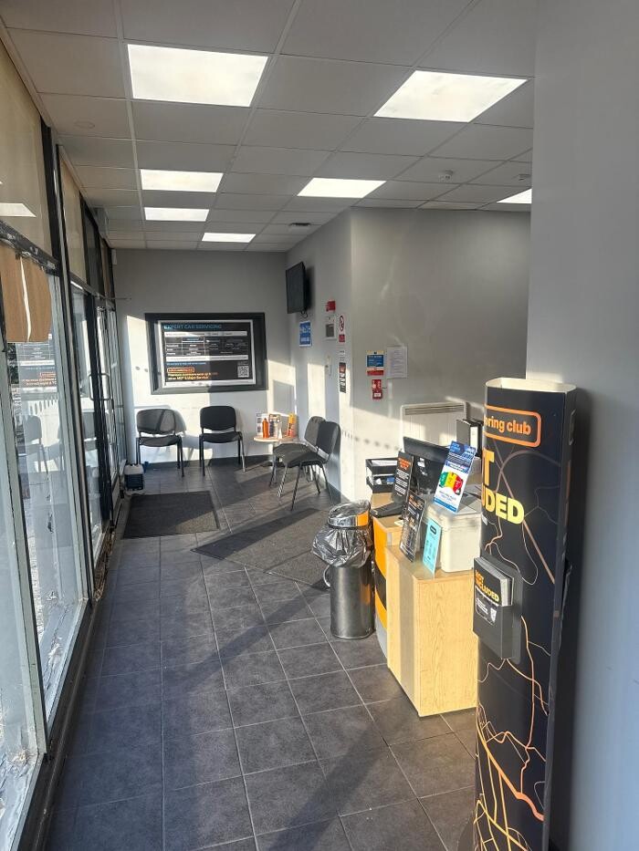 Images Halfords Autocentre Witney