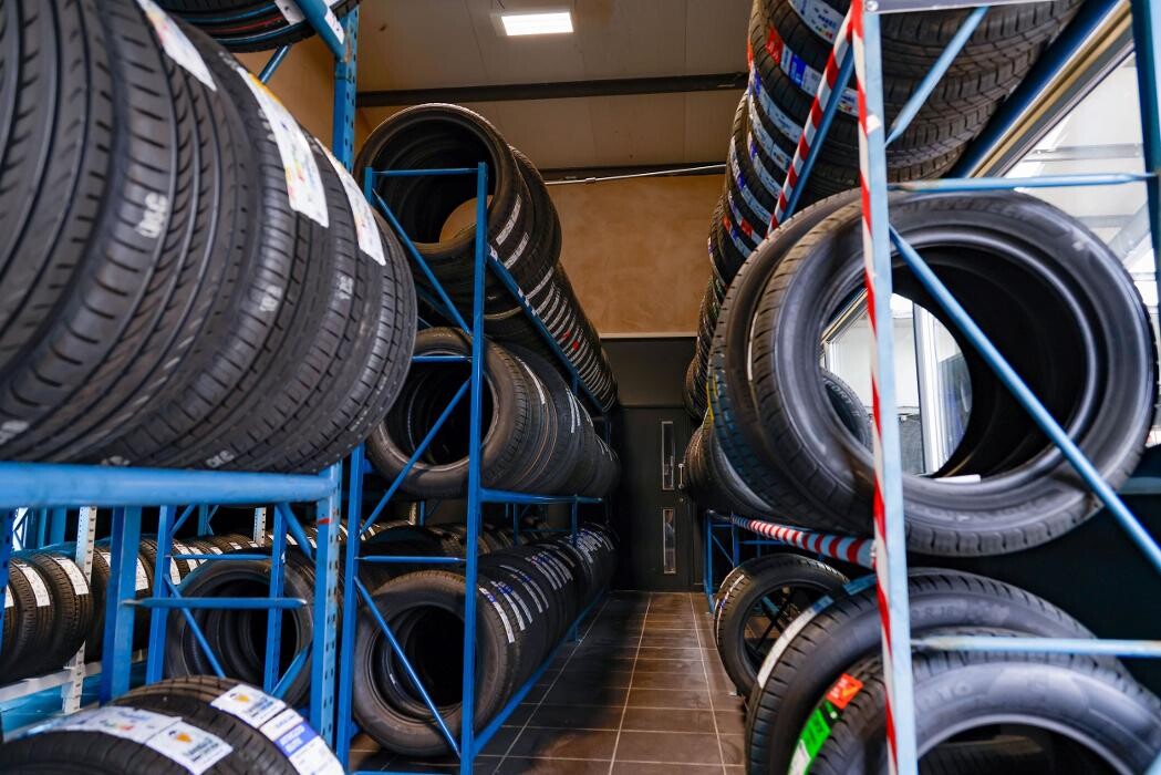 Images Halfords Autocentre Northampton