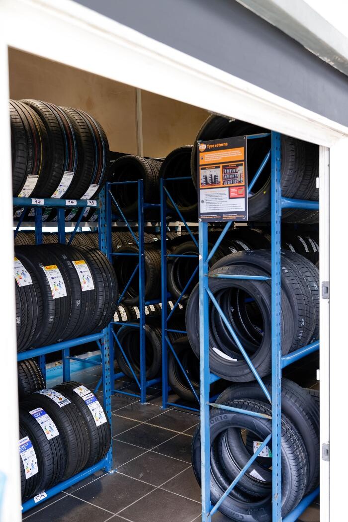 Images Halfords Autocentre Walsall