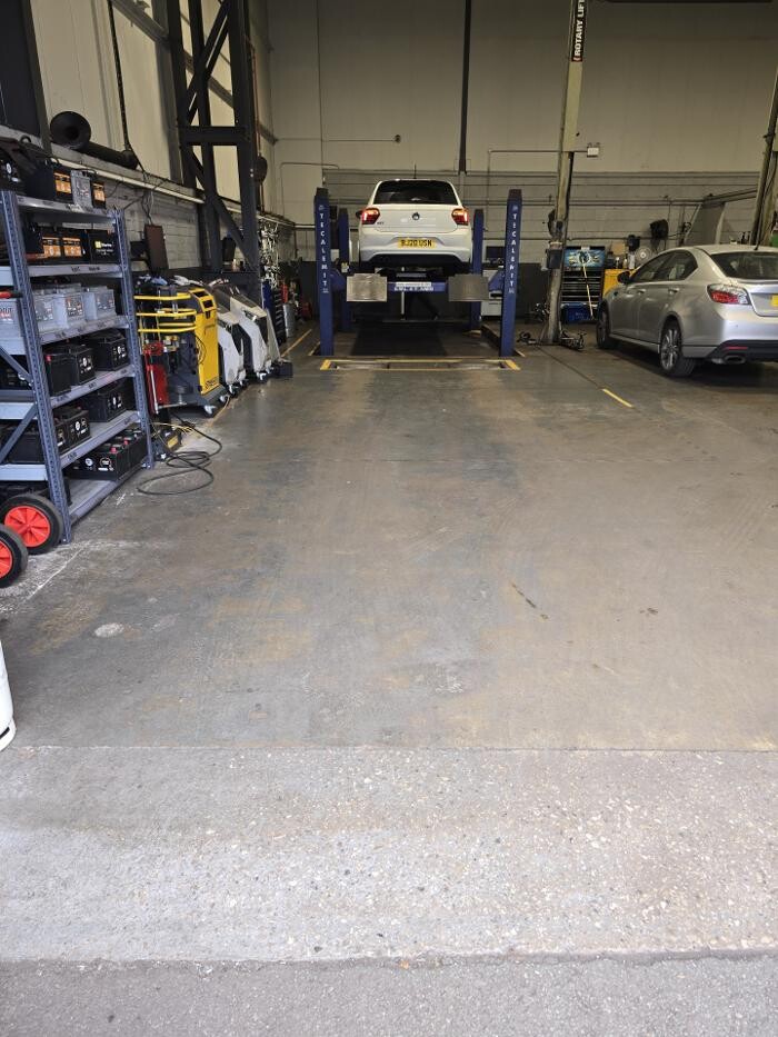 Images Halfords Autocentre Sheffield (Savile Street)