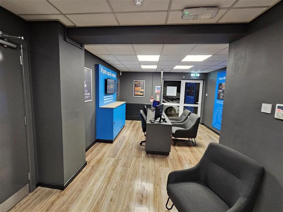 Images Halfords Garage Services Bolton