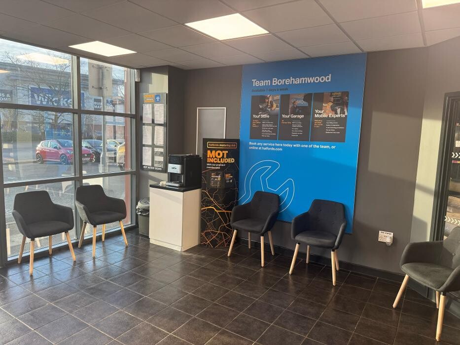 Images Halfords Garage Services Borehamwood