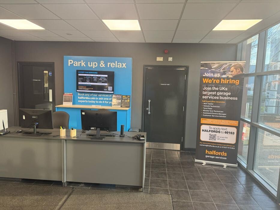 Images Halfords Garage Services Borehamwood