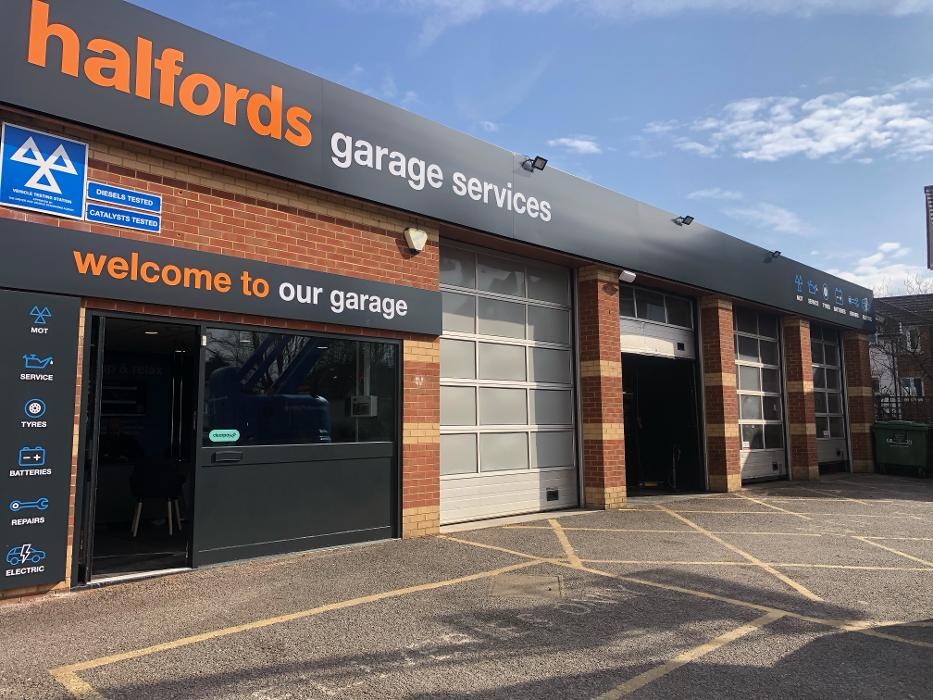 Images Halfords Garage Services Camberley