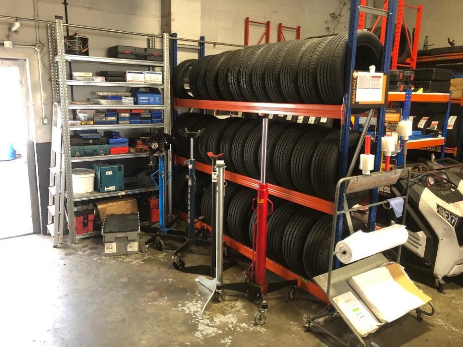 Images Halfords Garage Services Camberley