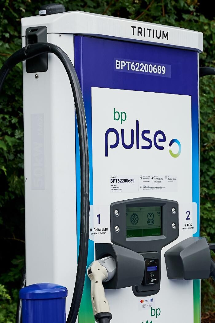 Images bp pulse Charging Station