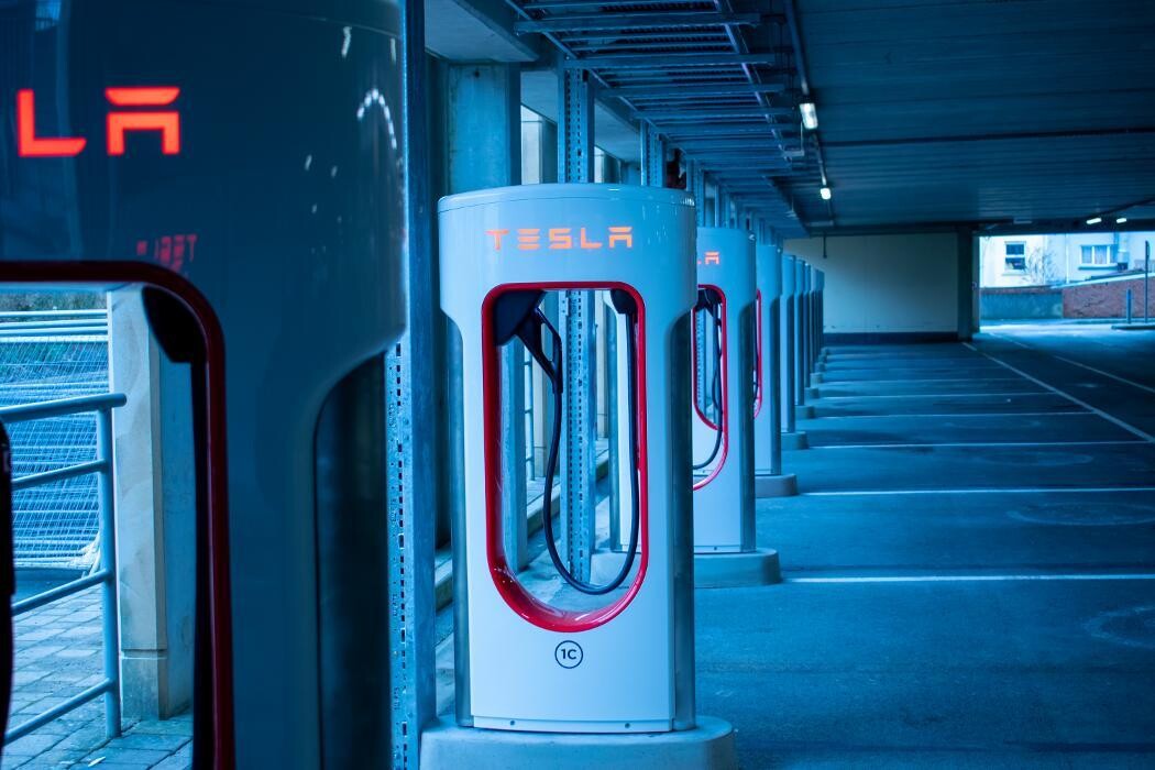 Images Apcoa Charging Station