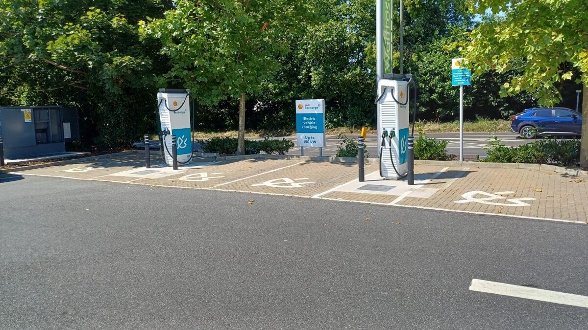 Images Shell Recharge Charging Station
