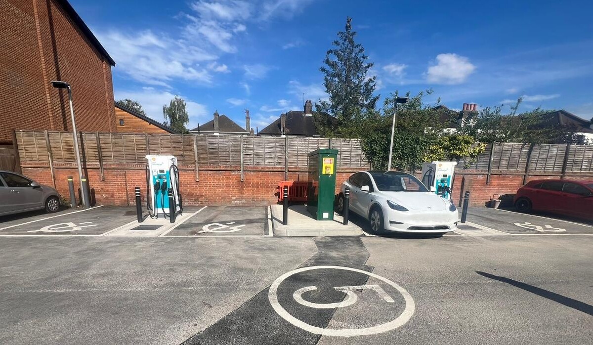 Images Shell Recharge Charging Station
