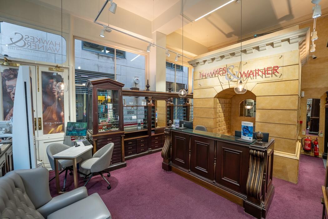 Images Hawkes & Wainer